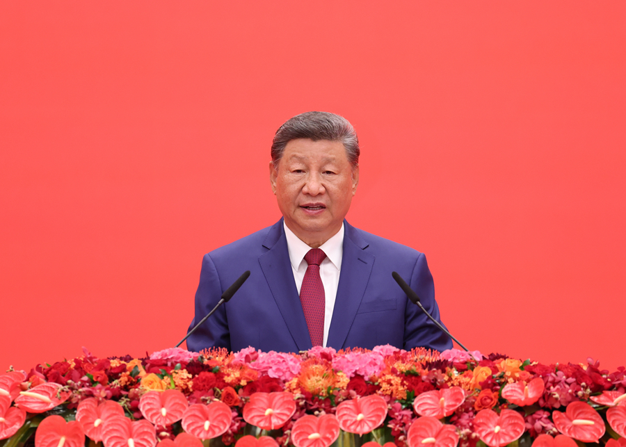9月3日，紀(jì)念中國人民抗日戰(zhàn)爭暨世界反法西斯戰(zhàn)爭勝利80周年招待會在北京人民大會堂隆重舉行。中共中央總書記、國家主席、中央軍委主席習(xí)近平出席招待會并發(fā)表重要講話。