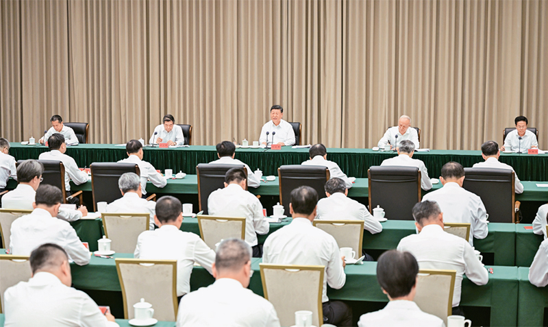 　　2025年11月6日，中共中央總書記、國家主席、中央軍委主席習(xí)近平在海南三亞聽取海南自貿(mào)港建設(shè)工作匯報，發(fā)表了重要講話。